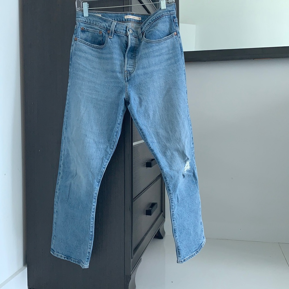 Size 30 Wedgie Straight Levi’s